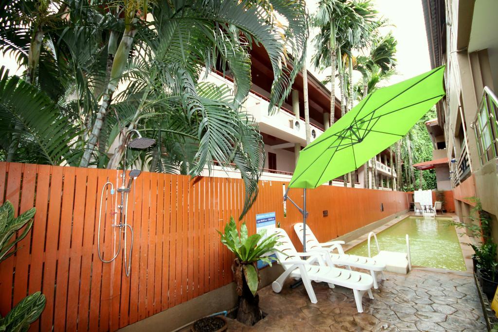 Baywatch Boutique Hotel Ao Nang Krabi town Exteriör bild
