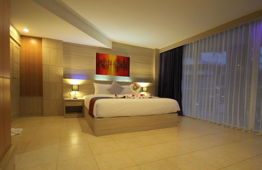 Baywatch Boutique Hotel Ao Nang Krabi town Exteriör bild