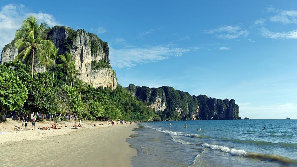 Baywatch Boutique Hotel Ao Nang Krabi town Exteriör bild